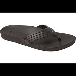 !!!NEW!!! Reef Black Comfy size 6